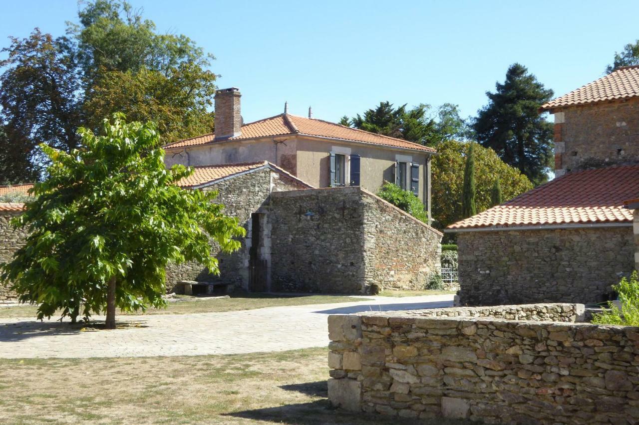 Chateau Breduriere Moutiers-sur-le-Lay Kültér fotó